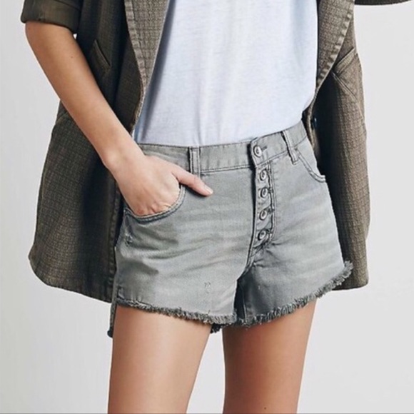 Free People Runaway Slouch Denim Shorts sz 27